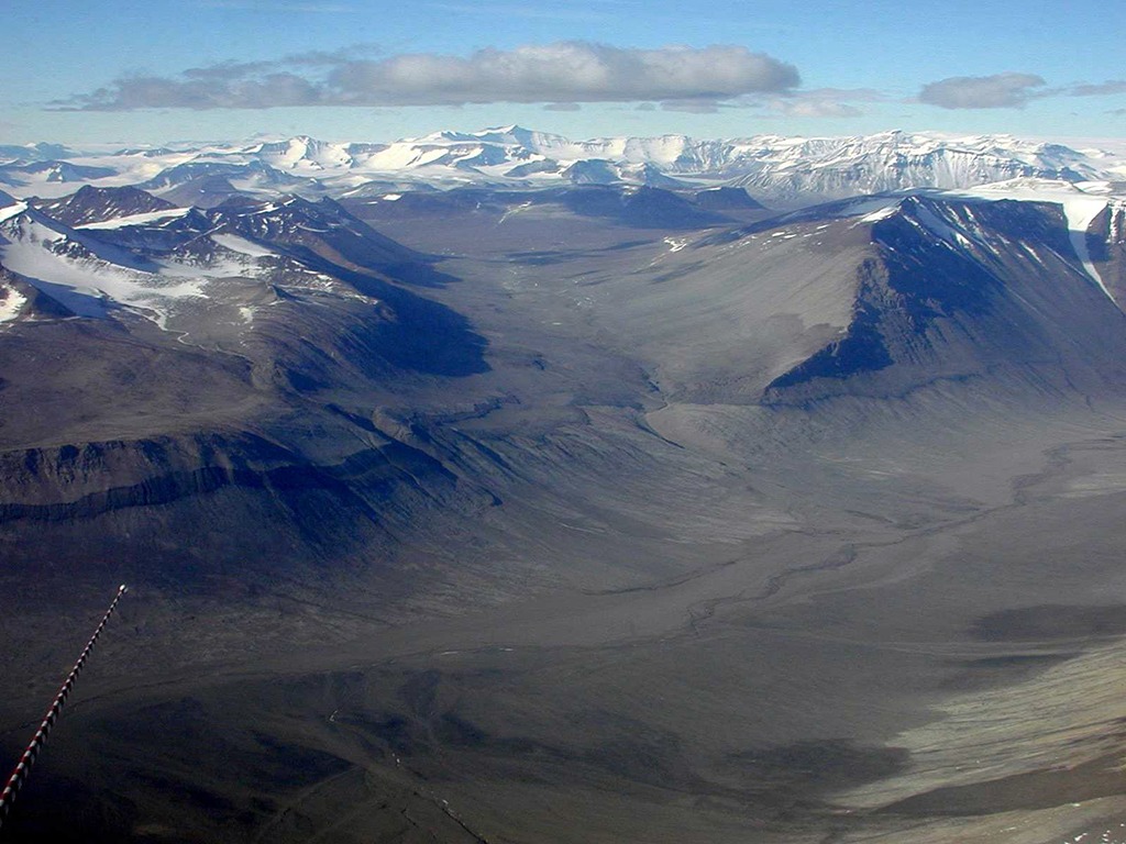 Dry Valley - Antarctic oases - infocake.net Dry Valley - Antarctic oases